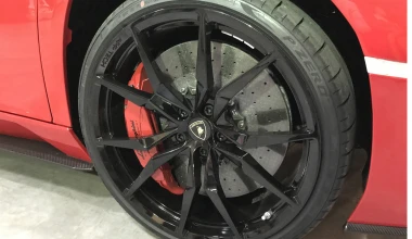 Η Lamborghini Aventador S προσγειώθηκε στην Ελλάδα (+vid)