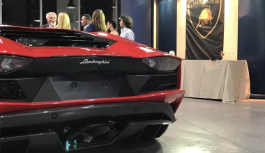Η Lamborghini Aventador S προσγειώθηκε στην Ελλάδα (+vid)