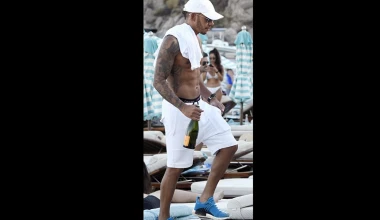 Είδες τι κάνει η Μύκονος;