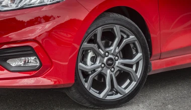 ΟΔΗΓΟΥΜΕ: Ford Fiesta ST-Line και Vignale