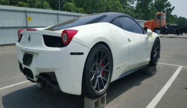 Πόσο κοστίζει μια πλημμυρισμένη Ferrari 458 Italia; 