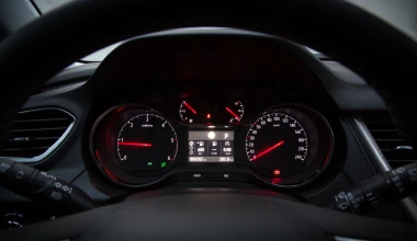 ΟΔΗΓΟΥΜΕ το νέο Opel Grandland X στην Ελλάδα