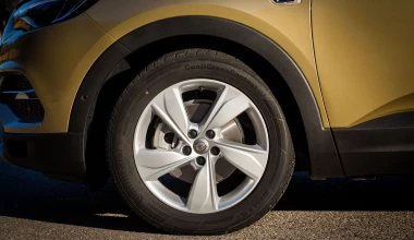 ΟΔΗΓΟΥΜΕ το νέο Opel Grandland X στην Ελλάδα