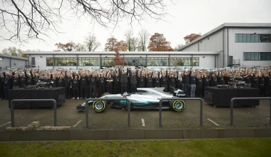 Σχημάτισαν το μονοθέσιο της Mercedes-AMG για να τιμήσουν τον Hamilton (vid)