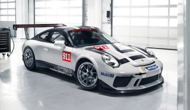 O γρηγορότερος άνθρωπος του κόσμου δοκιμάζει την αγωνιστική Porsche 911