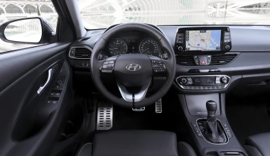 ΠΡΩΤΗ ΟΔΗΓΗΣΗ: Nέο Hyundai i30 Fastback