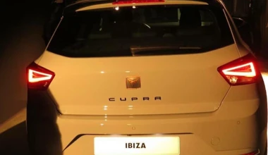 To νέο λογότυπο CUPRA επάνω στο νέο Ibiza
