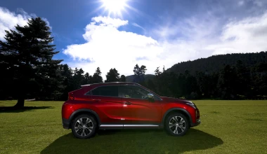 ΟΔΗΓΟΥΜΕ το Mitsubishi Eclipse Cross 1.5 MIVEC TURBO 2WD