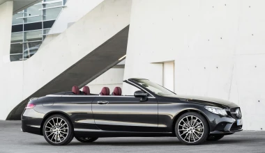 Ανανεωμένη Mercedes-Benz C-Class Coupe και Cabriolet