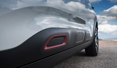 ΟΔΗΓΟΥΜΕ στην Ελλάδα το νέο Citroen C4 Cactus