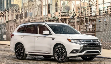 Νέο Mitsubishi Outlander PHEV (vid)