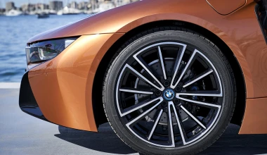 ΠΡΩΤΗ ΟΔΗΓΗΣΗ: BMW M5 & i8 Roadster