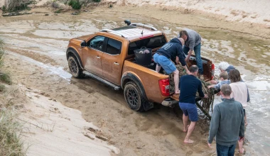 Το πιο σκληροτράχηλο Nissan Navara σώζει τον πλανήτη! (vid)