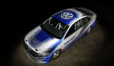 Το Volkswagen Jetta πάει για ρεκόρ ταχύτητας