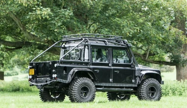 Προς πώληση το Defender του James Bond