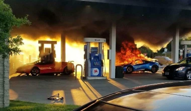 Έβλεπε τη Lamborghini του να τυλίγεται στις φλόγες