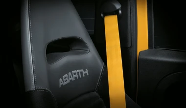 Ανανεώθηκε η οικογένεια Abarth 595