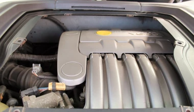 Θυμάστε αυτό το ιδιαίτερο Clio V6;