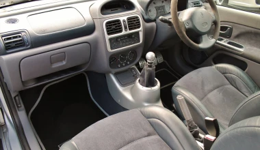 Θυμάστε αυτό το ιδιαίτερο Clio V6;