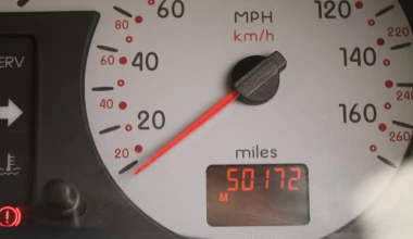 Θυμάστε αυτό το ιδιαίτερο Clio V6;