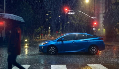 Ανανεωμένο Toyota Prius με