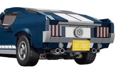 Μία Ford Mustang μήκους 34 εκ. και αξίας 160€ 