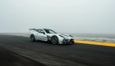 O «καρχαρίας» της Ginetta  βγαίνει στην άσφαλτο