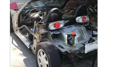 Αυτό το Mazda MX-5 δείχνει πολύ επικίνδυνο