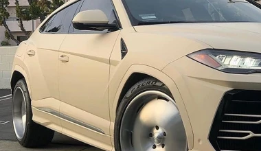 Ο Kanye West ασχημαίνει μια Lamborghini Urus (video)