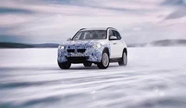 Τα τρία νέα ηλεκτρικά της BMW μαζί σε δοκιμές (vid)