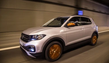 ΟΔΗΓΟΥΜΕ το νέο Volkswagen T-Cross στην Ελλάδα