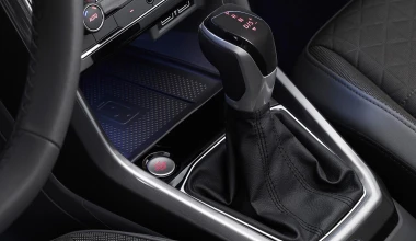 ΟΔΗΓΟΥΜΕ το νέο Volkswagen T-Cross στην Ελλάδα