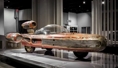 Τα πιο διάσημα αυτοκίνητα του cinema σε μια σπάνια έκθεση