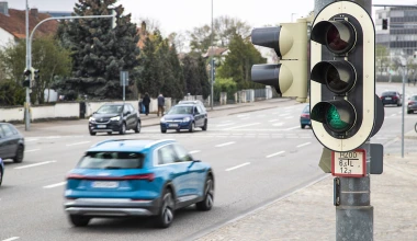 “Ακυρώνει” τα κόκκινα φανάρια και στην Ευρώπη η Audi (video)