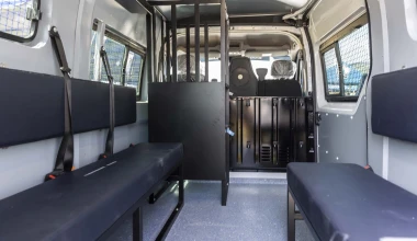 Τα νέα SUV και οι μοτοσικλέτες που ενισχύουν τον στόλο της ΕΛ.ΑΣ. (vid)