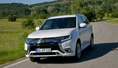 MITSUBISHI OUTLANDER PHEV. To Electric-Hybrid SUV