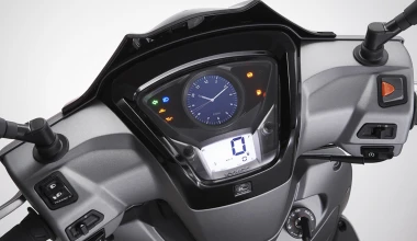 Kymco People-S 300i με σύστημα πολυμέσων Noodoe