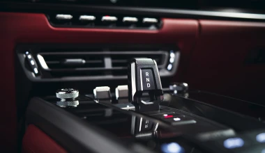 Νέες 911 Carrera Coupe και Cabriolet