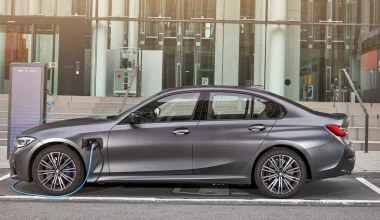 BMW 330e Plug-In Hybrid: Με 292 ps και 66 km ηλεκτρικής αυτονομίας!
