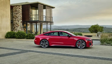 Το ολοκαίνουριο Audi RS 7 Sportback με τελική 305 km/h!