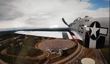 1.326 Mustang πέτυχαν νέο παγκόσμιο ρεκόρ (video)