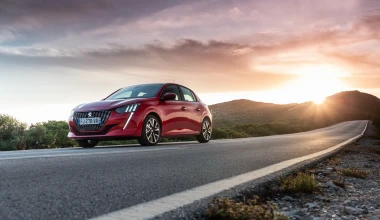 ΟΔΗΓΟΥΜΕ το νέο Peugeot 208