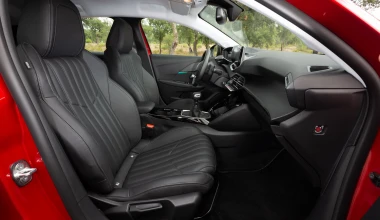 ΟΔΗΓΟΥΜΕ το νέο Peugeot 208