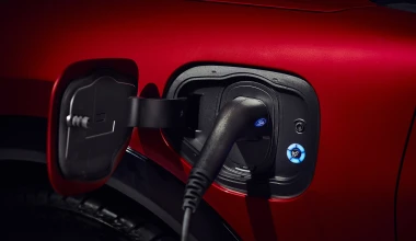 Ford Mustang Mach-E: Το ηλεκτρικό SUV με αυτονομία 600 km (vid)