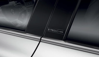 Αποκάλυψη για τα υβριδικά Renault Clio και Captur