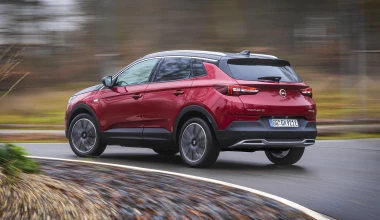 Οδηγούμε το Opel Grandland X Hybrid4 - Ορόσημο