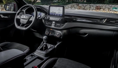 Νέο Ford Kuga: έρχεται σε βενζίνη, diesel, plug-in hybrid, EcoBlue Hybrid και Hybrid