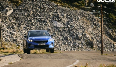 Με το Kia XCeed στη Δίρφυ. Ησυχία! Κάποιος κοιμάται