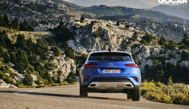 Με το Kia XCeed στη Δίρφυ. Ησυχία! Κάποιος κοιμάται