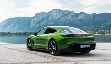 Η Porsche Taycan πήρε δύο βραβεία στο